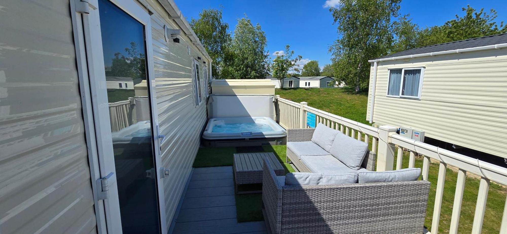 Rj Luxury Caravan Hire With Hot Tub Tattershall Bagian luar foto
